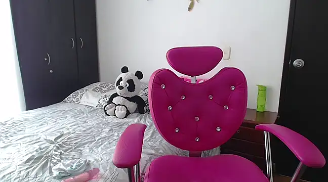 BeautifullPrinsesse online show from 5, 3, 2025