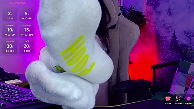 MilaStoyne online show from 10, 3, 2026