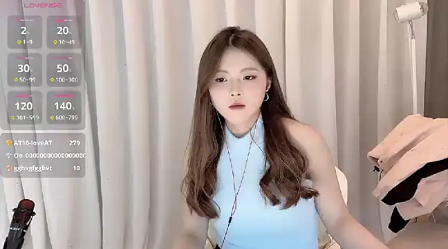 Snapshot of SylviaLing2007 chatting on 10, 2, 2025 SylviaLing2007 online show from 10, 2, 2025