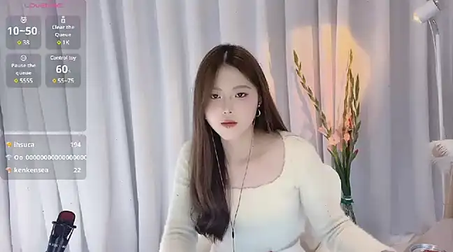 Snapshot of SylviaLing2007 chatting on 11, 2, 2025 SylviaLing2007 online show from 11, 2, 2025