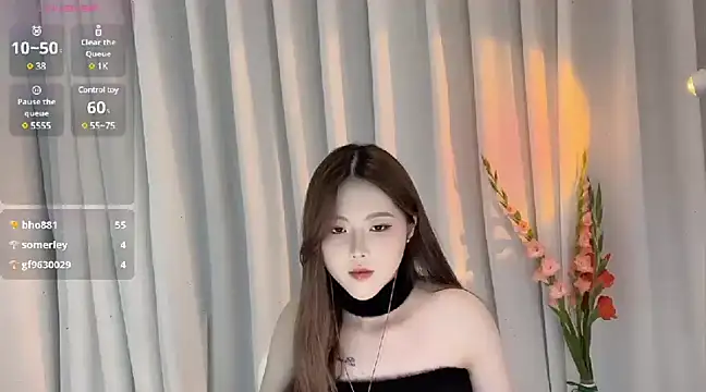 Snapshot of SylviaLing2007 chatting on 14, 2, 2025 SylviaLing2007 online show from 14, 2, 2025
