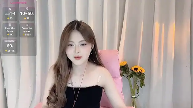 Snapshot of SylviaLing2007 chatting on 18, 2, 2025 SylviaLing2007 online show from 18, 2, 2025