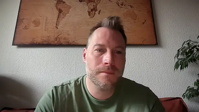 Snapshot of Christian87xxx chatting on 15, 11, 2025 Christian87xxx online show from 15, 11, 2025