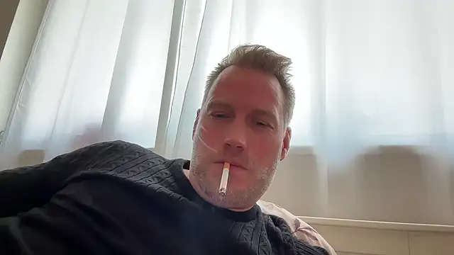 Snapshot of Christian87xxx chatting on 25, 11, 2025 Christian87xxx online show from 25, 11, 2025