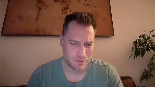 Snapshot of Christian87xxx chatting on 15, 12, 2025 Christian87xxx online show from 15, 12, 2025