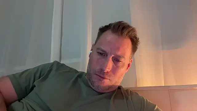 Snapshot of Christian87xxx chatting on 16, 1, 2026 Christian87xxx online show from 16, 1, 2026