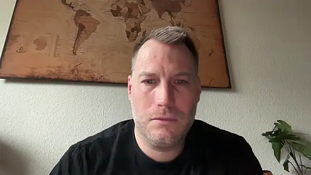 Snapshot of Christian87xxx chatting on 1, 2, 2026 Christian87xxx online show from 1, 2, 2026