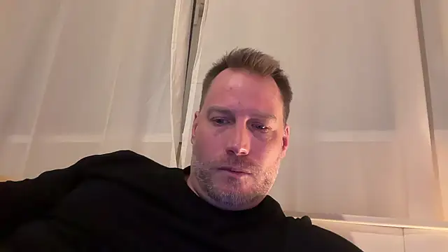 Snapshot of Christian87xxx chatting on 7, 2, 2026 Christian87xxx online show from 7, 2, 2026