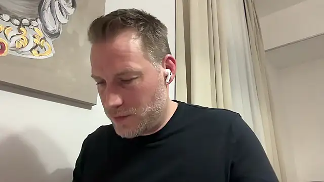 Snapshot of Christian87xxx chatting on 11, 2, 2026 Christian87xxx online show from 11, 2, 2026