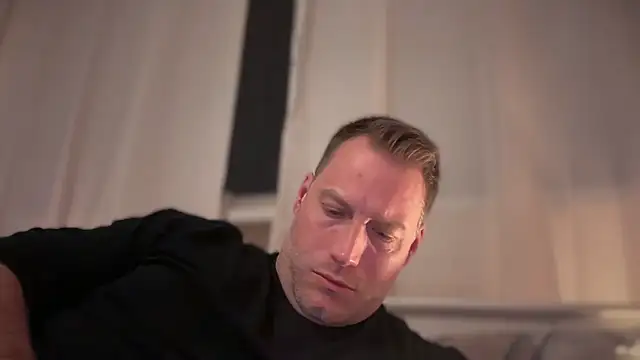 Snapshot of Christian87xxx chatting on 1, 3, 2026 Christian87xxx online show from 1, 3, 2026