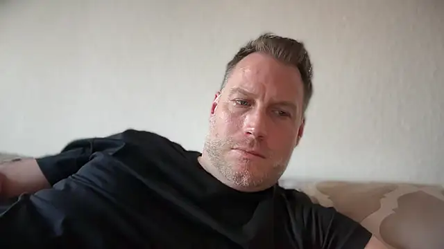 Snapshot of Christian87xxx chatting on 19, 3, 2026 Christian87xxx online show from 19, 3, 2026