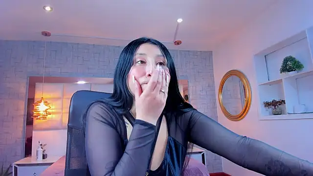 Nohemi louse online show from 28, 7, 2026