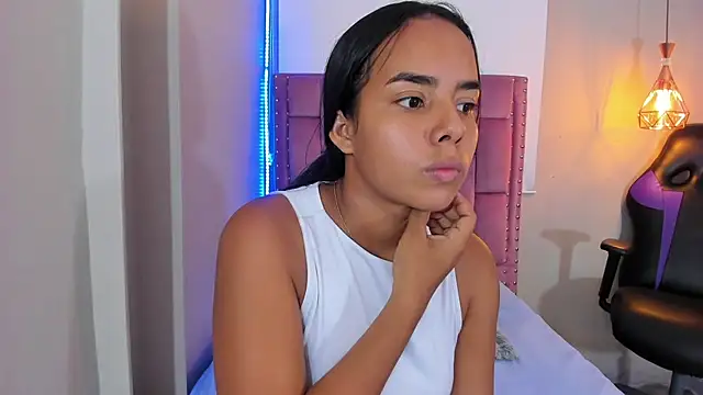 Roxy Stonee online show from 27, 2, 2026