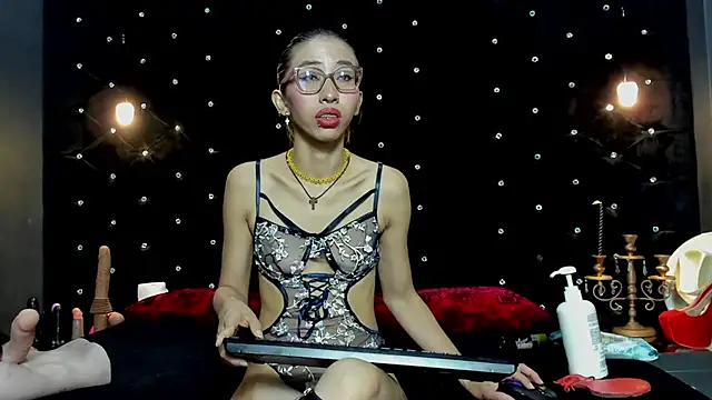 Mara Gonzalez online show from 12, 7, 2026