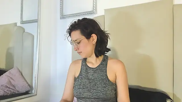 Snapshot of Annyrosee chatting on 20, 10, 2025 Annyrosee online show from 20, 10, 2025