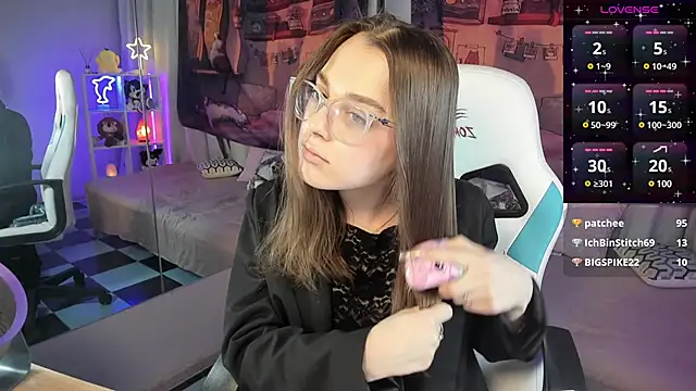 kaisajenner online show from 5, 3, 2025