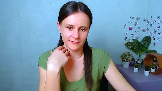 ValeriaHeart  online show from 4, 3, 2026