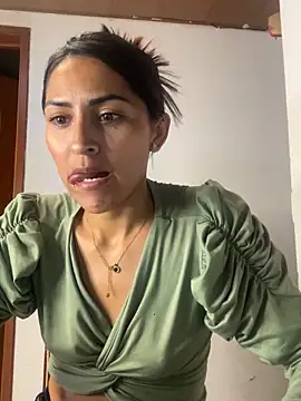 Snapshot of Sofiadelacruz chatting on 12, 9, 2025 Sofiadelacruz online show from 12, 9, 2025