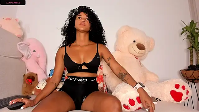 curly sweett1 online show from 23, 5, 2026