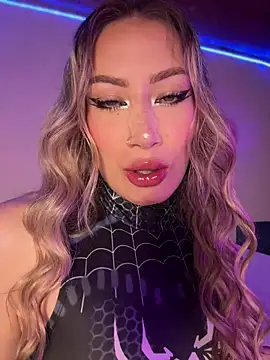 Lally Valencia   online show from 26, 10, 2025