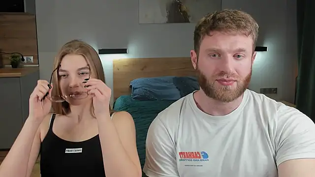 Enjoy everymoment  online show from 31, 1, 2025