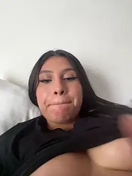 Snapshot of Arianna_Fioree chatting on 10, 2, 2026 Arianna Fioree online show from 10, 2, 2026