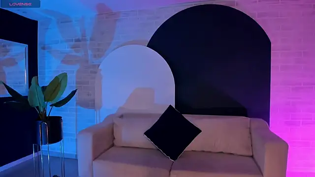 BeccaBaxter online show from 8, 7, 2026