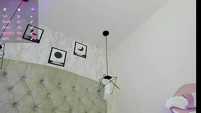 Raichell  online show from 30, 4, 2026