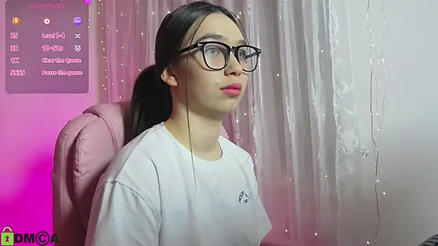 Snapshot of Arianahot777 chatting on 7, 2, 2025 Arianahot777 online show from 7, 2, 2025