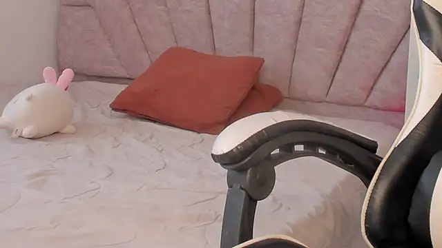 leahaltomm online show from 15, 10, 2025