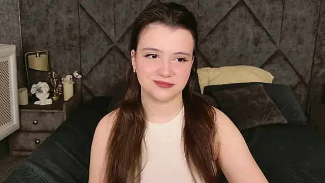 Snapshot of Pauline_Heaven chatting on 26, 11, 2025 Pauline Heaven online show from 26, 11, 2025