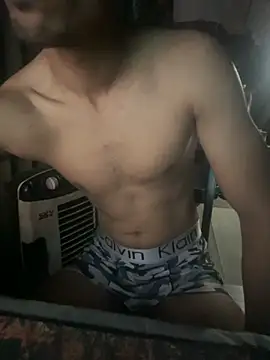 Snapshot of Loveinsync chatting on 25, 9, 2025 Loveinsync online show from 25, 9, 2025