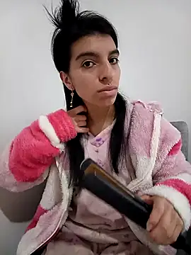 Ariell Kieran online show from 22, 3, 2025