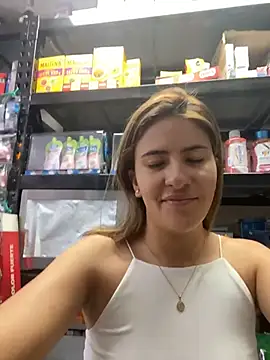 Andrea18 blonde online show from 19, 7, 2026