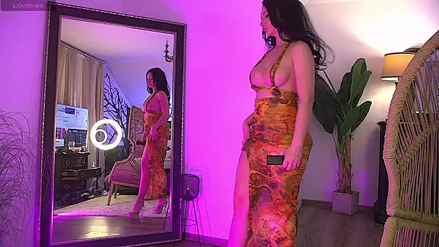 Amber Luna online show from 5, 3, 2025