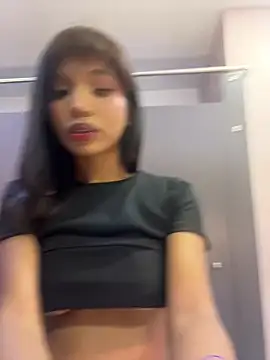 Gigi Strawberry online show from 12, 2, 2026