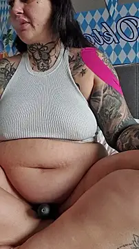 CannabisQueenn online show from 1, 10, 2025