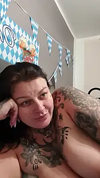 CannabisQueenn online show from 3, 10, 2025