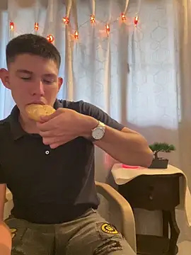 JamesCr  online show from 11, 2, 2025