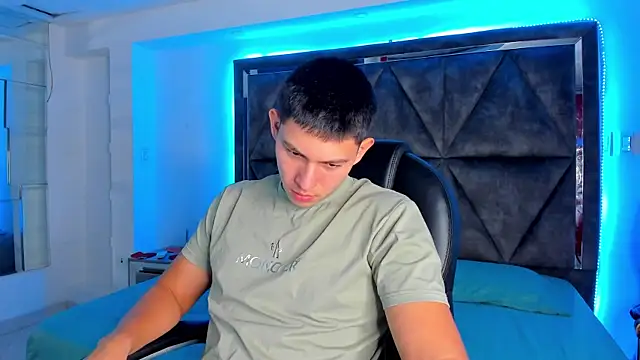 JamesCr  online show from 17, 2, 2025