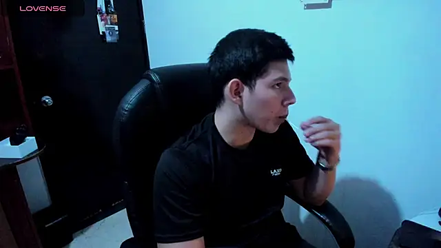 JamesCr  online show from 21, 3, 2025