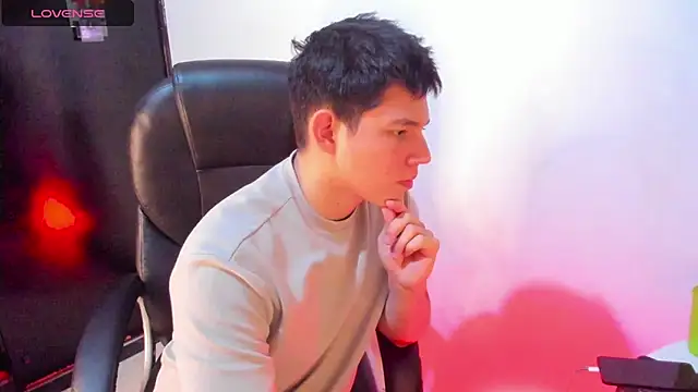 JamesCr  online show from 22, 3, 2025