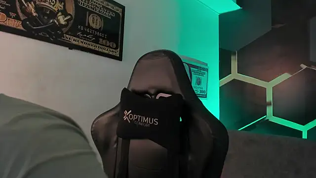 JamesCr  online show from 10, 9, 2025