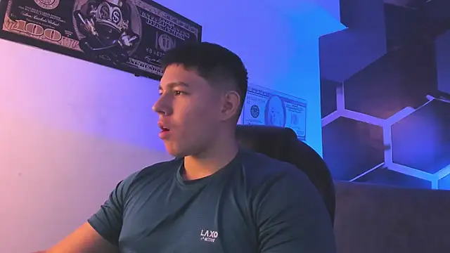 JamesCr  online show from 13, 9, 2025