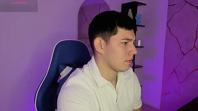 JamesCr  online show from 8, 5, 2026
