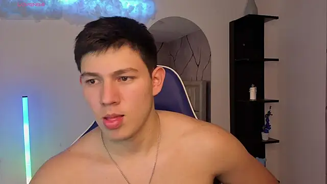 JamesCr  online show from 27, 6, 2026