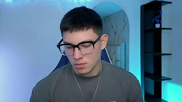 JamesCr  online show from 13, 7, 2026