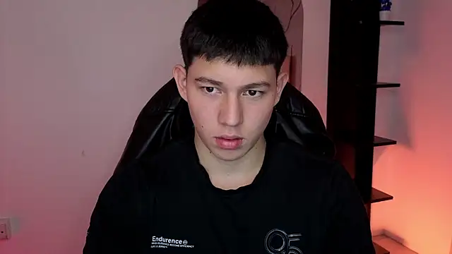 JamesCr  online show from 6, 8, 2026