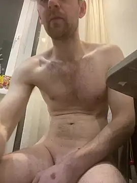 LynnAhNight online show from 11, 2, 2026