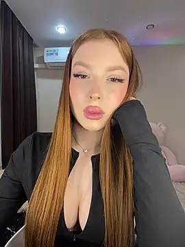 Snapshot of JessRoal chatting on 17, 3, 2025 JessRoal online show from 17, 3, 2025